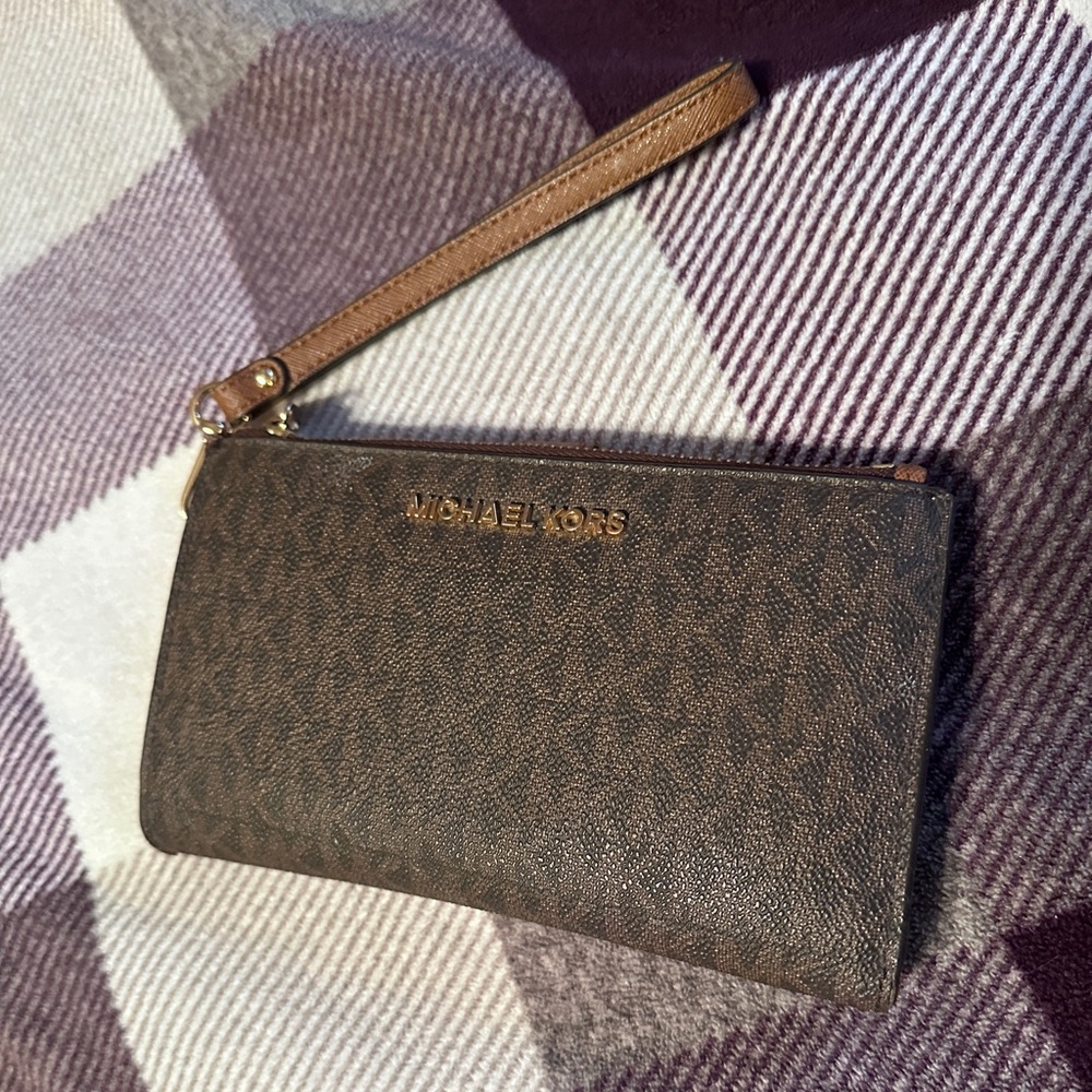 Michael Kors Jet Set Double Zip Wristlet Wallet